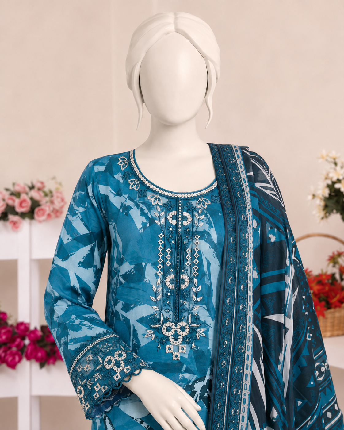Alisha – Premium Embroidered Lawn 3-Piece Suit | Utsav.pk